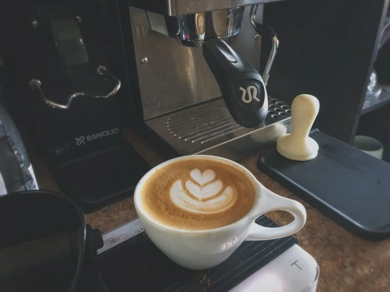 5 signes qui indiquent que vous buvez trop de cafe 5