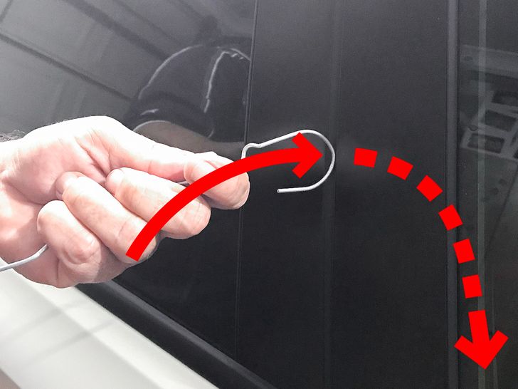 8 methodes qui peuvent vous aider a ouvrir votre voiture si vous avez enferme vos cles a linterieur 2