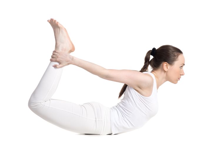 4 poses de yoga tres efficaces pour avoir une belle poitrine et 3