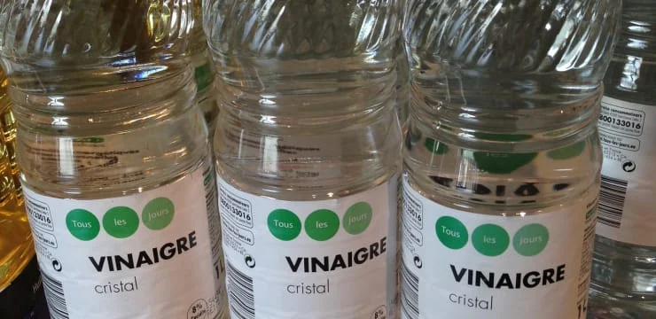 vinaigre blanc nettoie sol