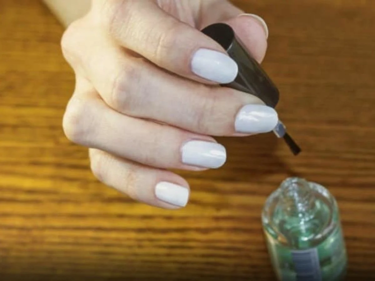 Le vernis à ongles prévient la rouille