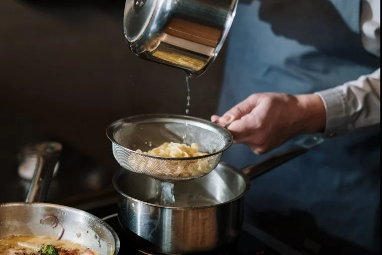 préparation sauce pâtes