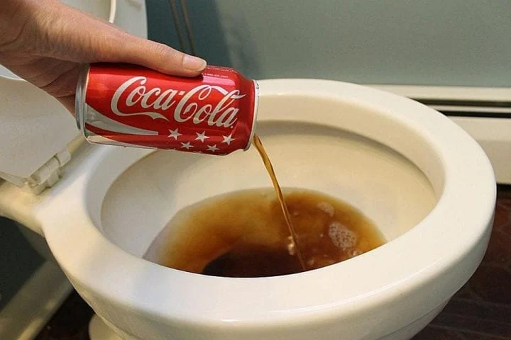 nettoyer WC coca cola et produits