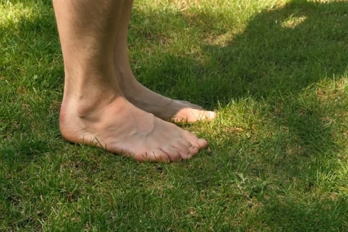 marcher pieds nus 