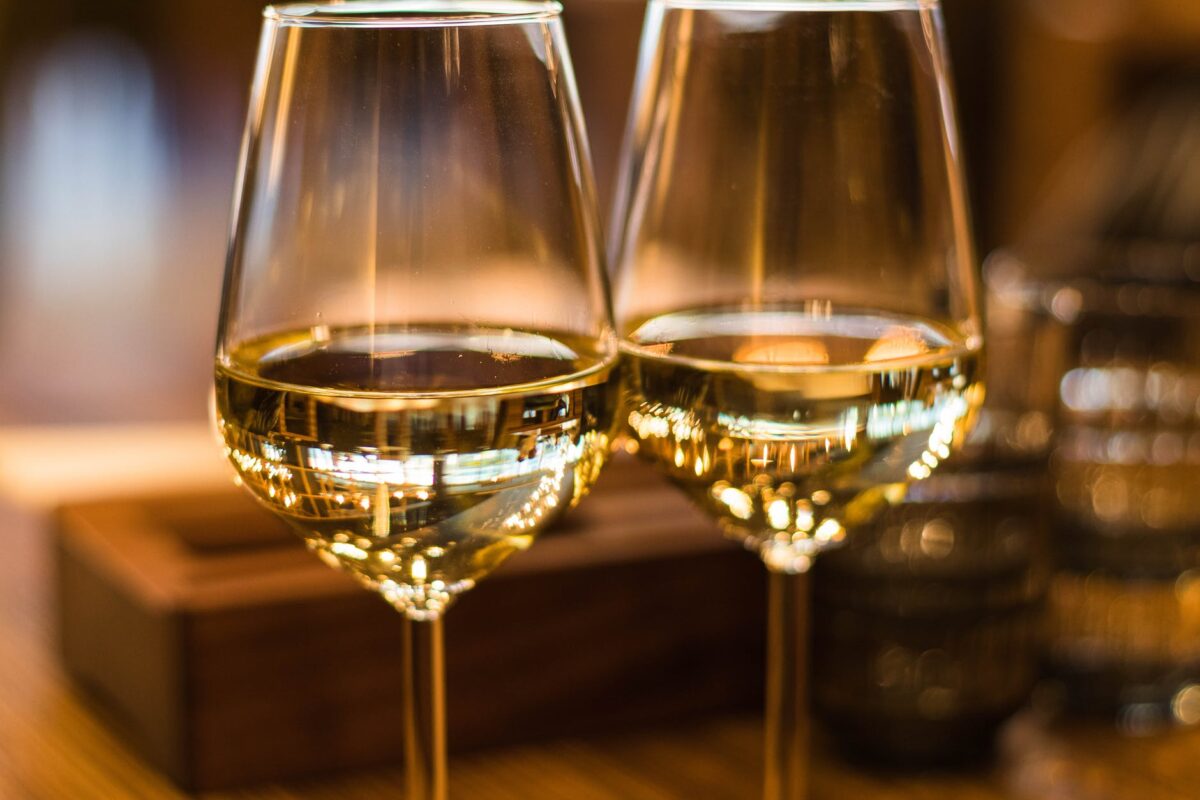7 choses à ne jamais faire avant ou juste après avoir eu des rapports sexuels bouteille de vin