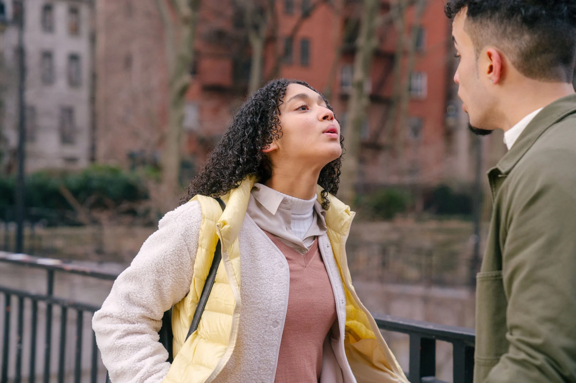 femme et homme en conflit 