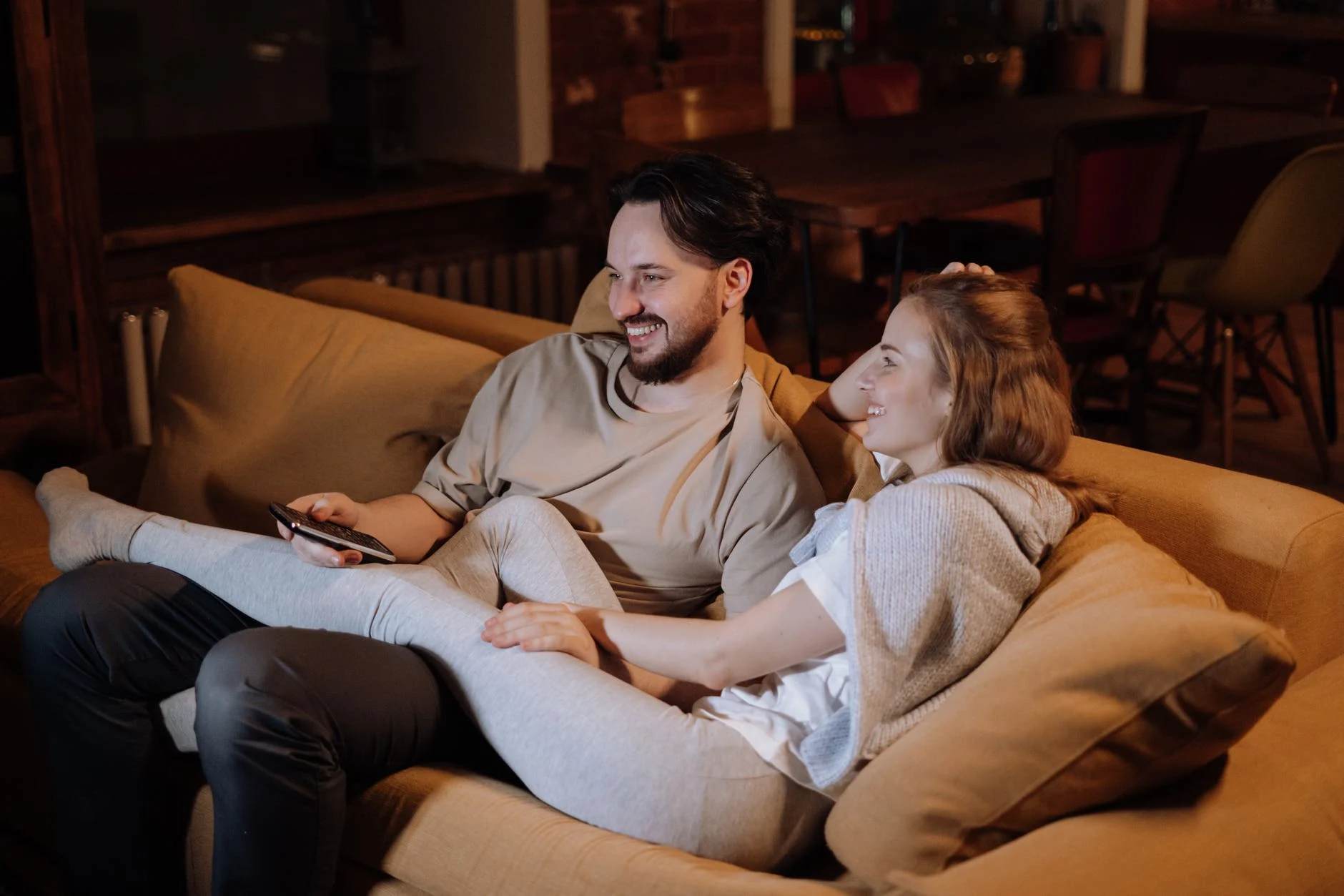 Couple à la maison