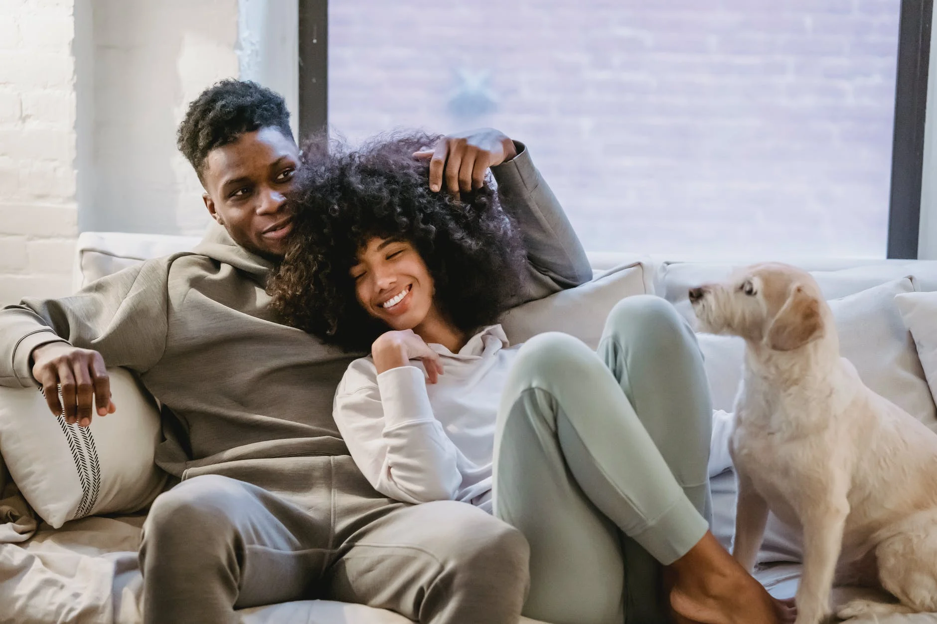 Couple à la maison