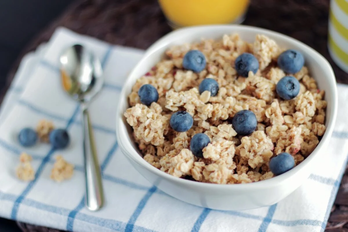 Les aliments qui peuvent encore être consommés sans danger après la date de péremption granola