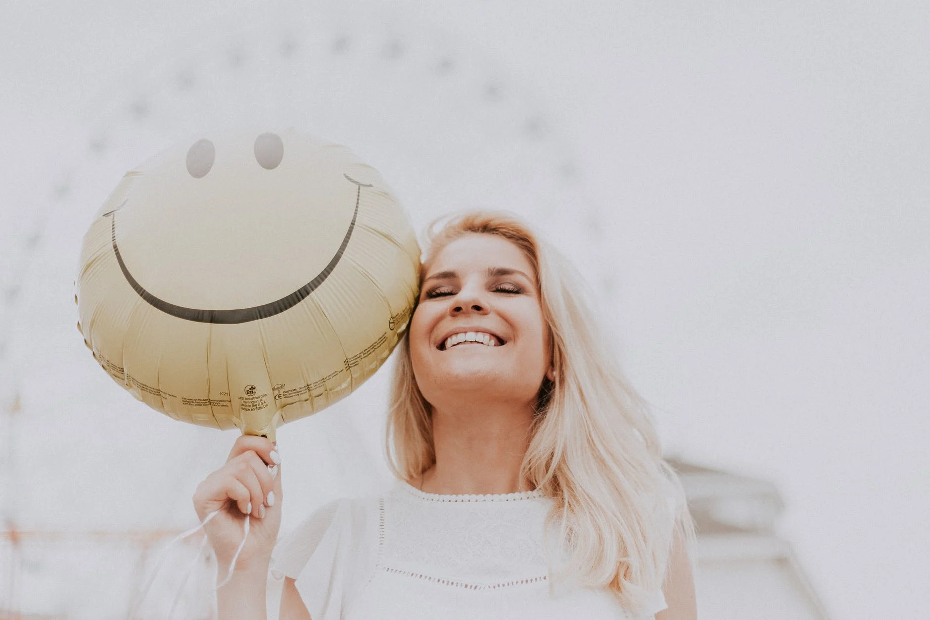 sourire positive femme
