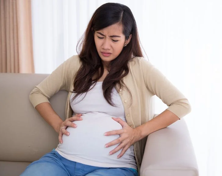 Les contractions deviennent plus fréquentes et plus fortes