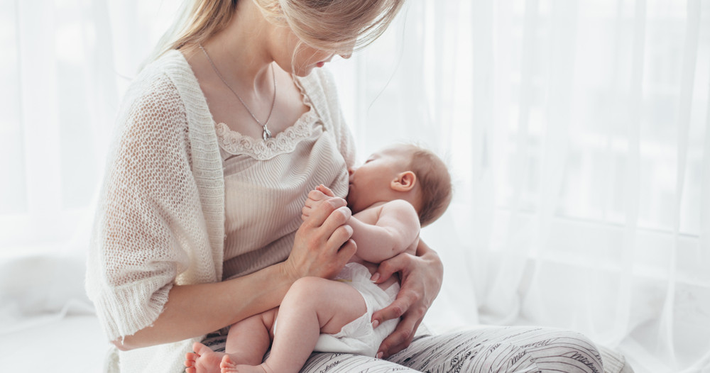 Quels sont les avantages de l'allaitement maternel pour les mères