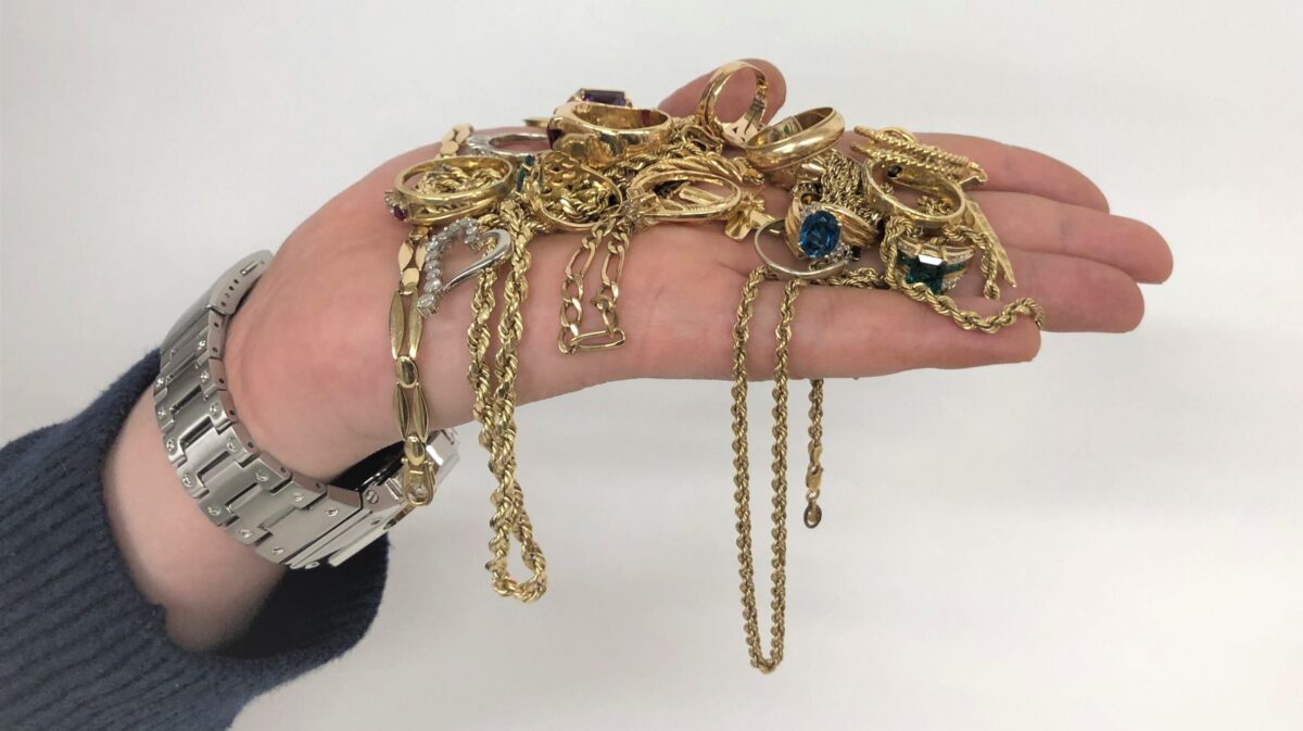 8 astuces pour reconnaître un vrai et un faux bijou ÊTRE HEUREUX