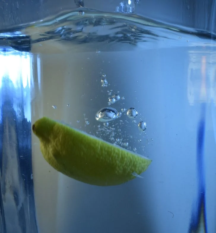 Eau citronnée