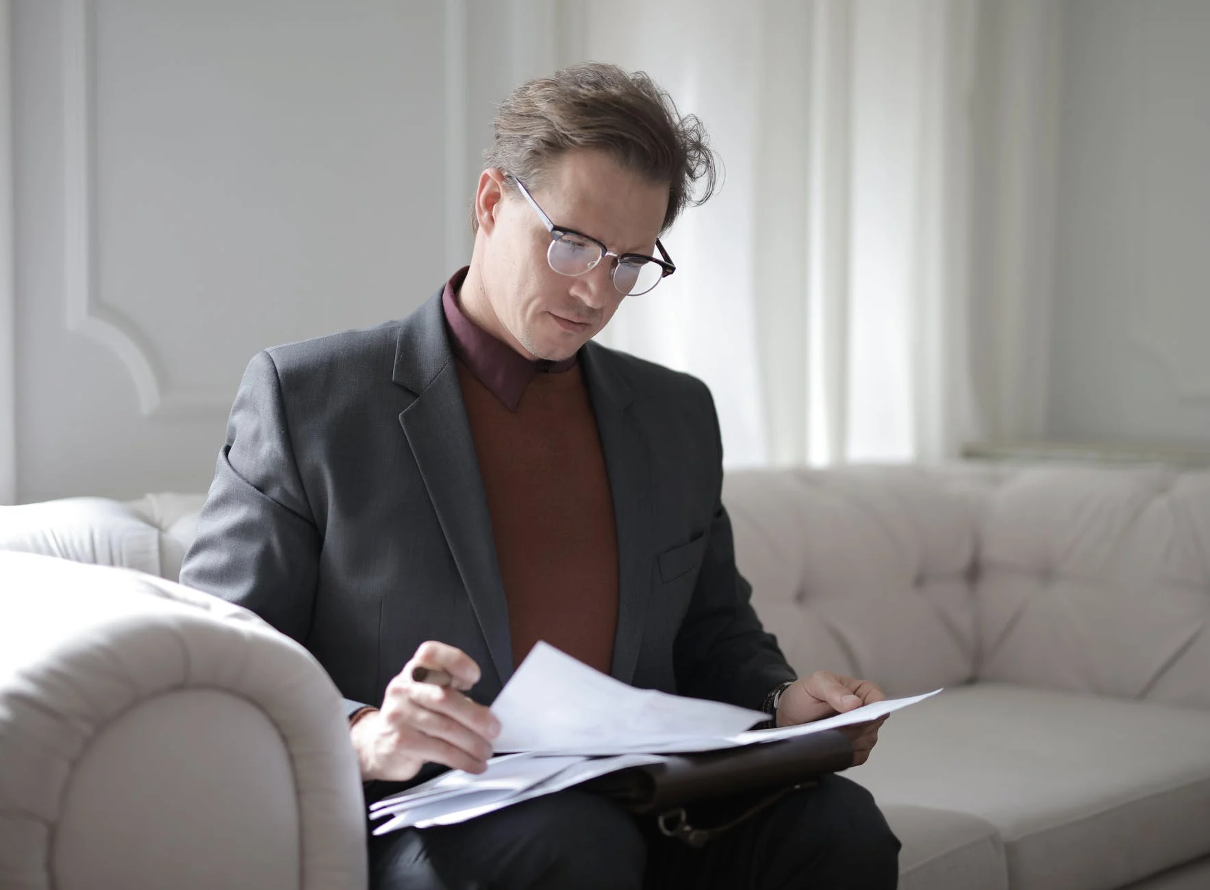 Un homme intelligent trompe moins souvent et gagne plus d'argent