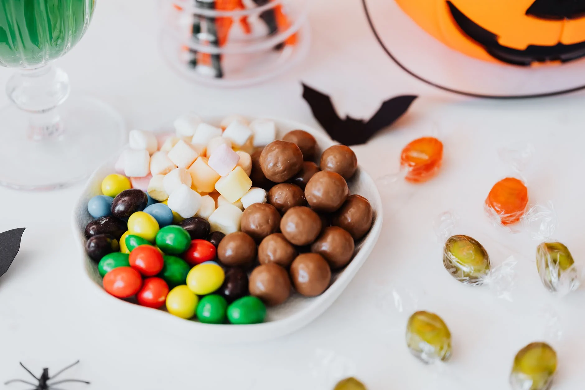 bonbons et autres sources de sucre ajouté ou transformé