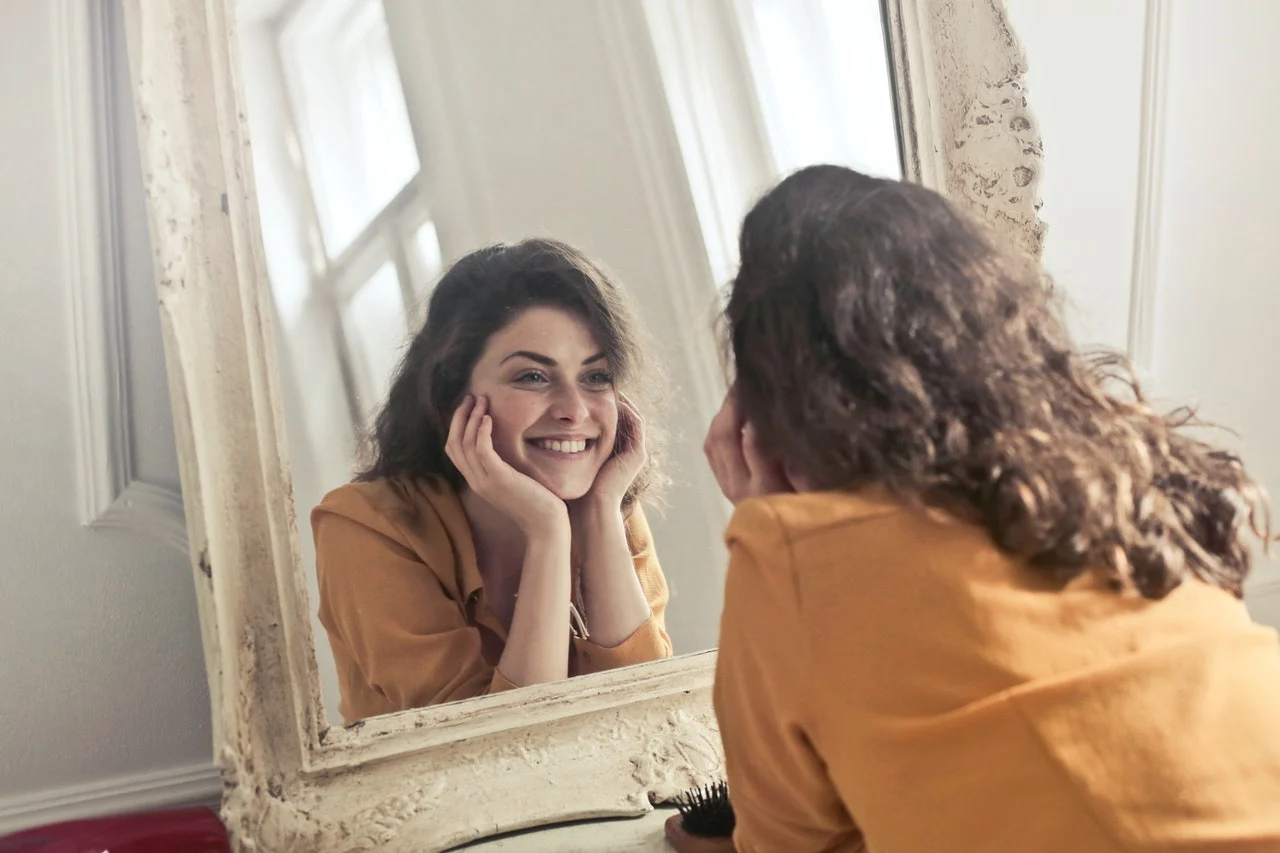 faire des changements dans sa vie fille heureuse