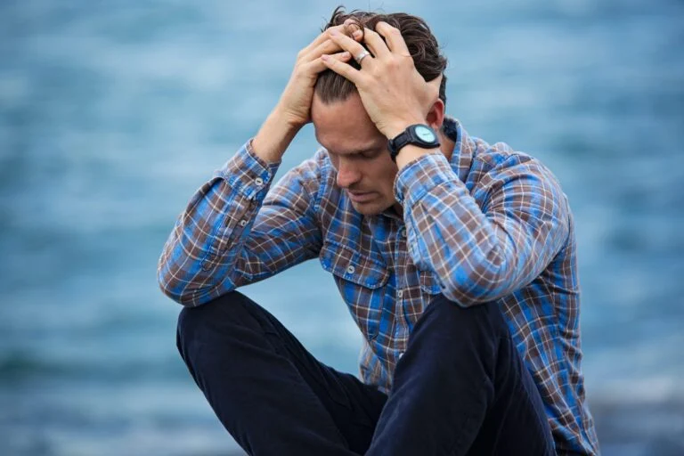 faire des changements dans sa vie homme triste