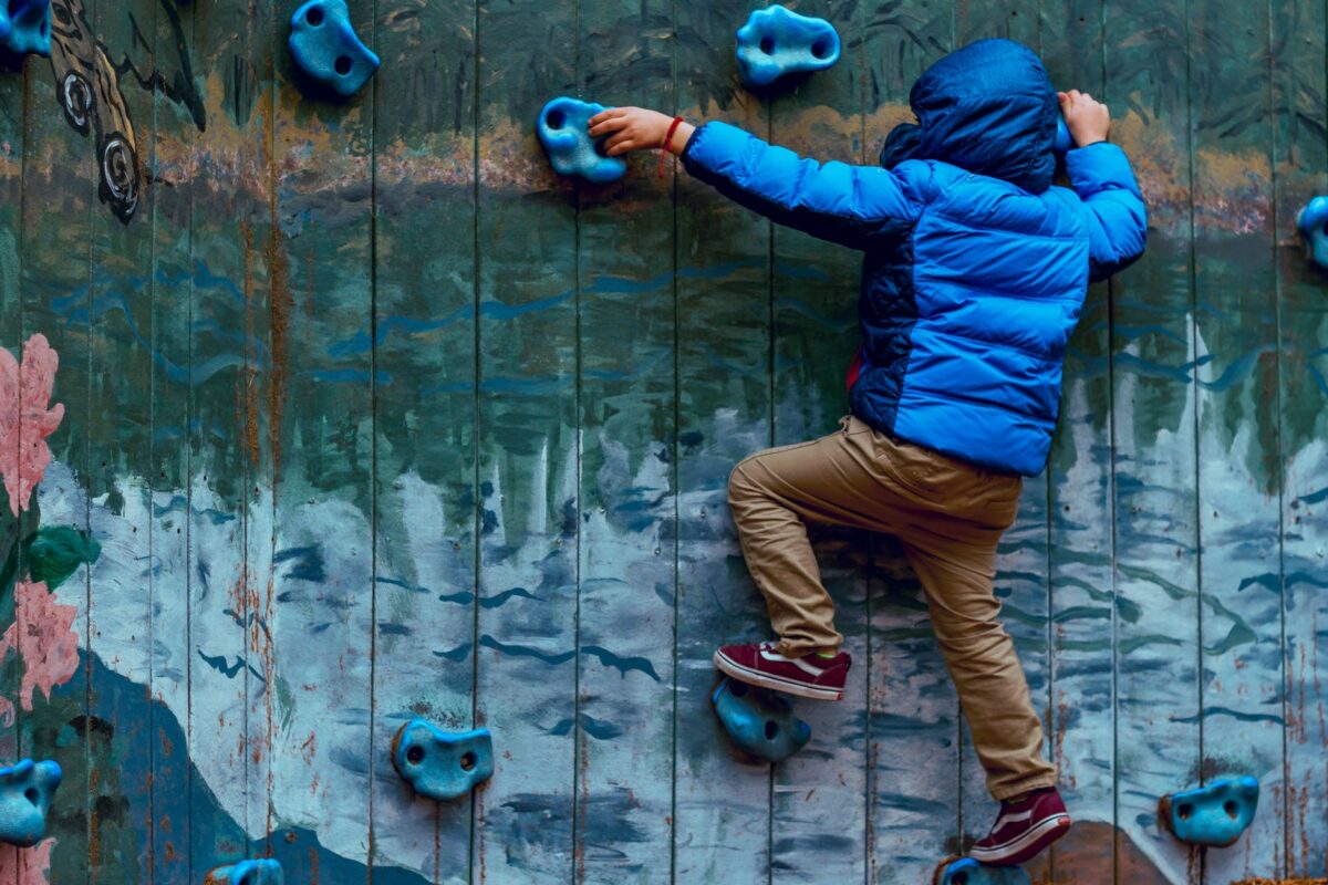 8 façons de faire aimer l’activité physique à un enfant dès son plus jeune âge Assurez-vous que l'activité est adaptée à l'âge des enfants activité physique