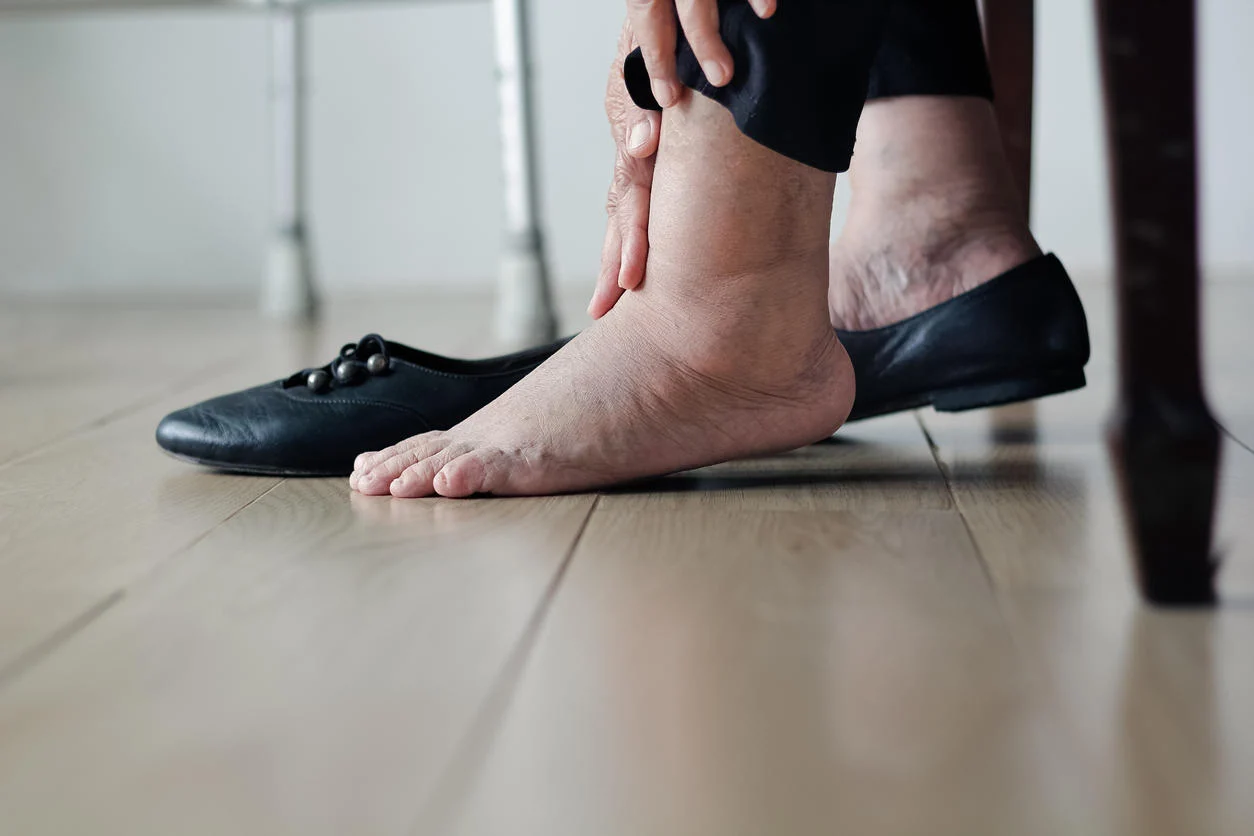 Investissez dans de bonnes chaussures pour soulager vos pieds et vos jambes