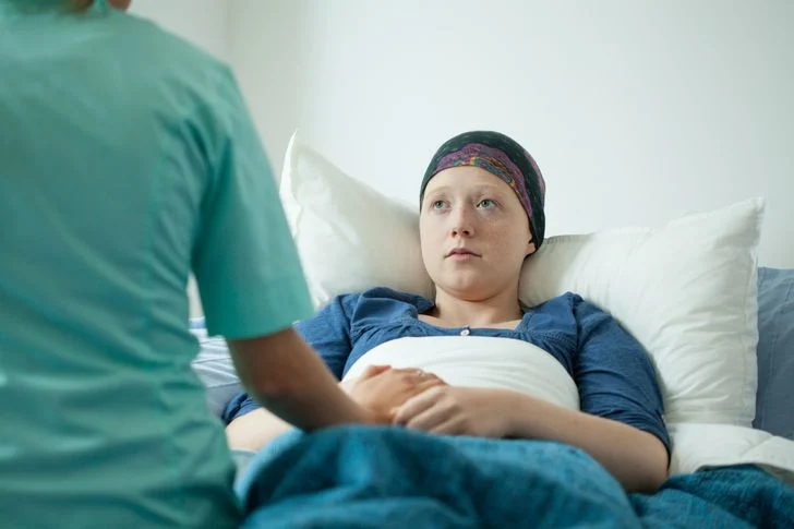 Soulager les symptômes du cancer et les effets secondaires de la chimiothérapie