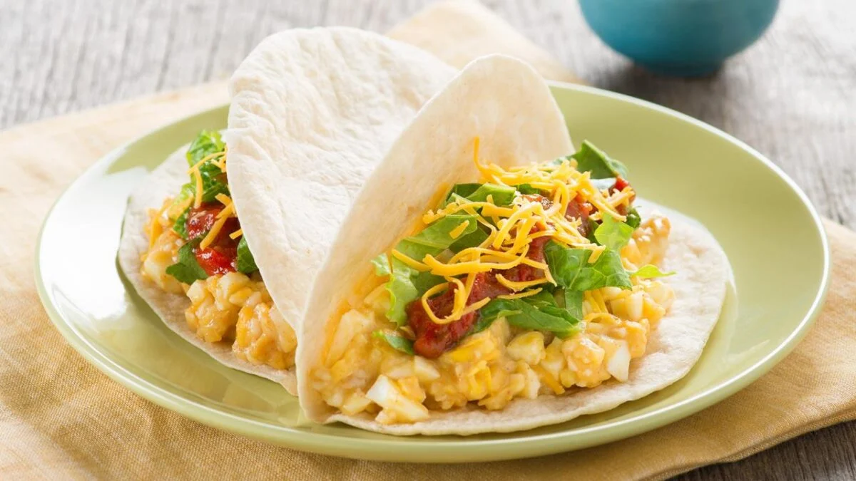 6 recettes pour un petit-déjeuner sain destiné aux enfants Tacos aux œufs brouillés