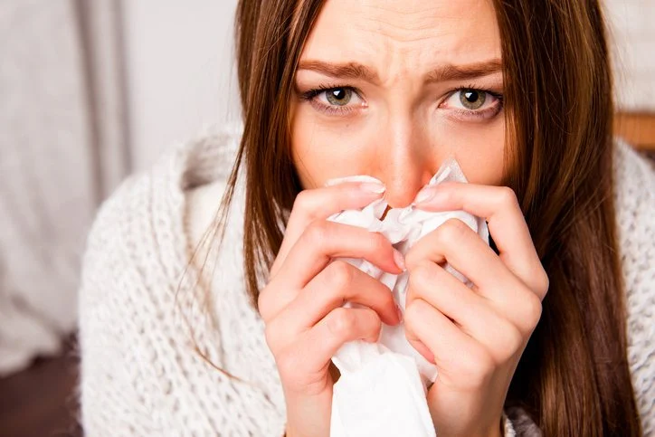 6 remèdes maison utiles pour traiter la rhinite allergique naturellement3 Qu'est-ce que la rhinite allergique ?