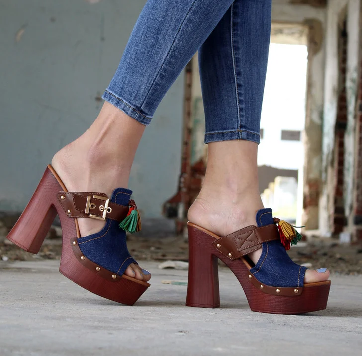 Des talons mules