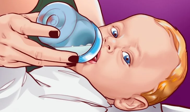 Ne donnez de l'eau à votre bébé qu'à partir de l'âge de 6 mois