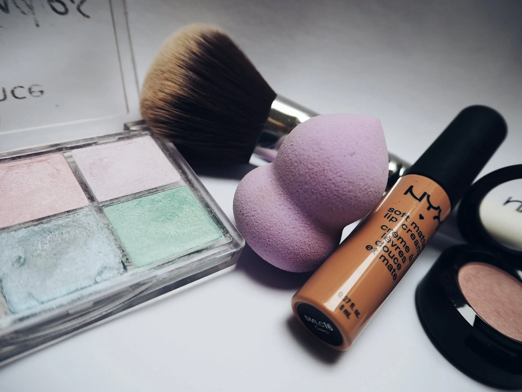 Testez un maquillage plus léger