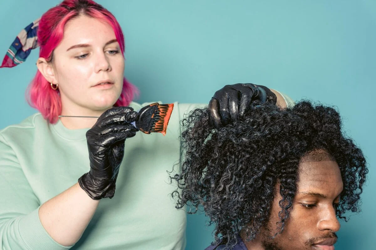 Voici 7 effets secondaires de la coloration des cheveux qui vont vous obliger à arrêter coloration des cheveux