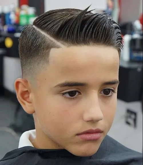 #N°4 : Style gaufré pour garçons et jeunes adolescents