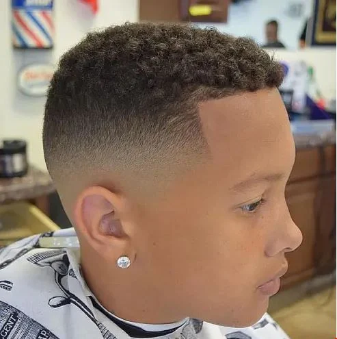 #N°6 : Coupe de cheveux courte et dégradée