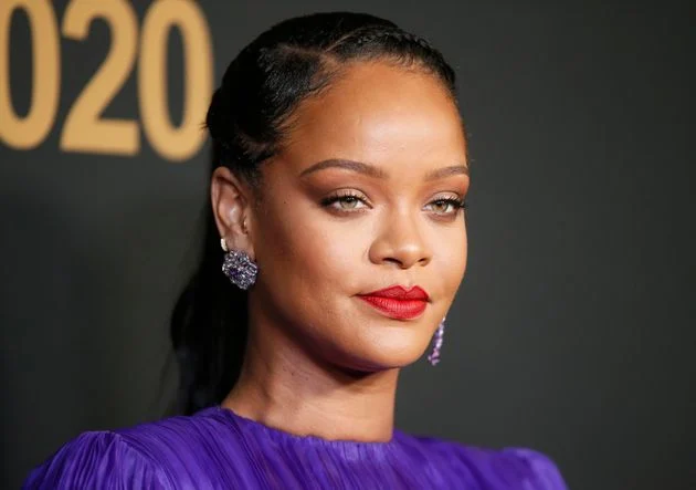 Rihanna - Cellulite