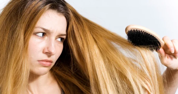 Quand la perte de cheveux est-elle normale ?