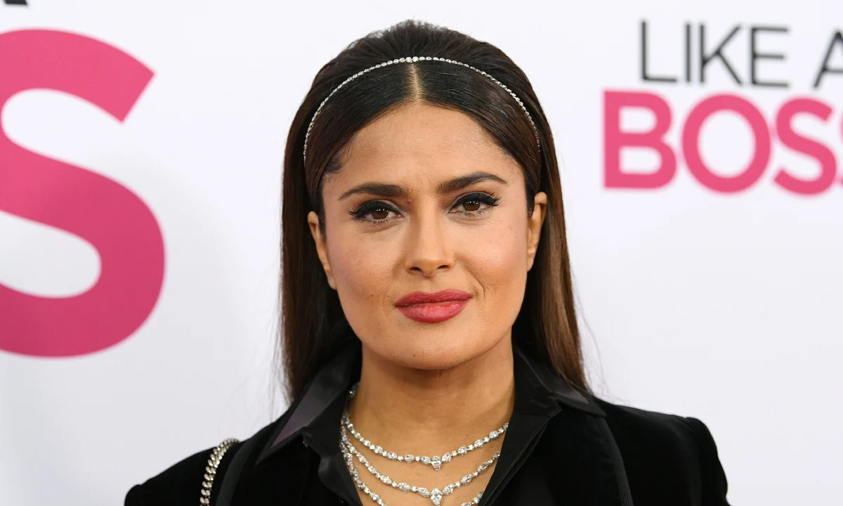 Salma Hayek ne se lave jamais le visage le matin.