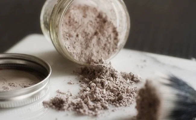 Amidon de maïs et poudre de cacao