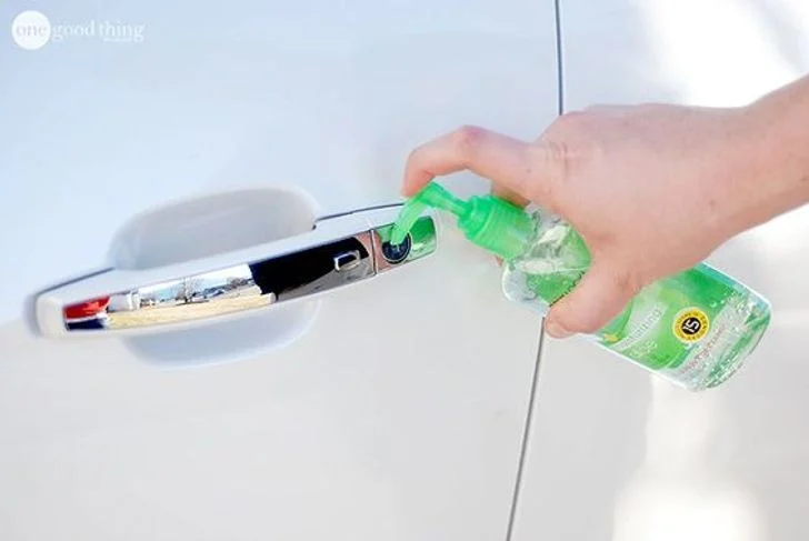 Le désinfectant pour les mains