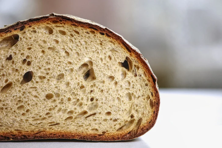 aliments  Le pain de blé complet