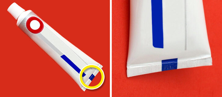 bande colorée sur les tubes de dentifrice fait office de repère de découpage