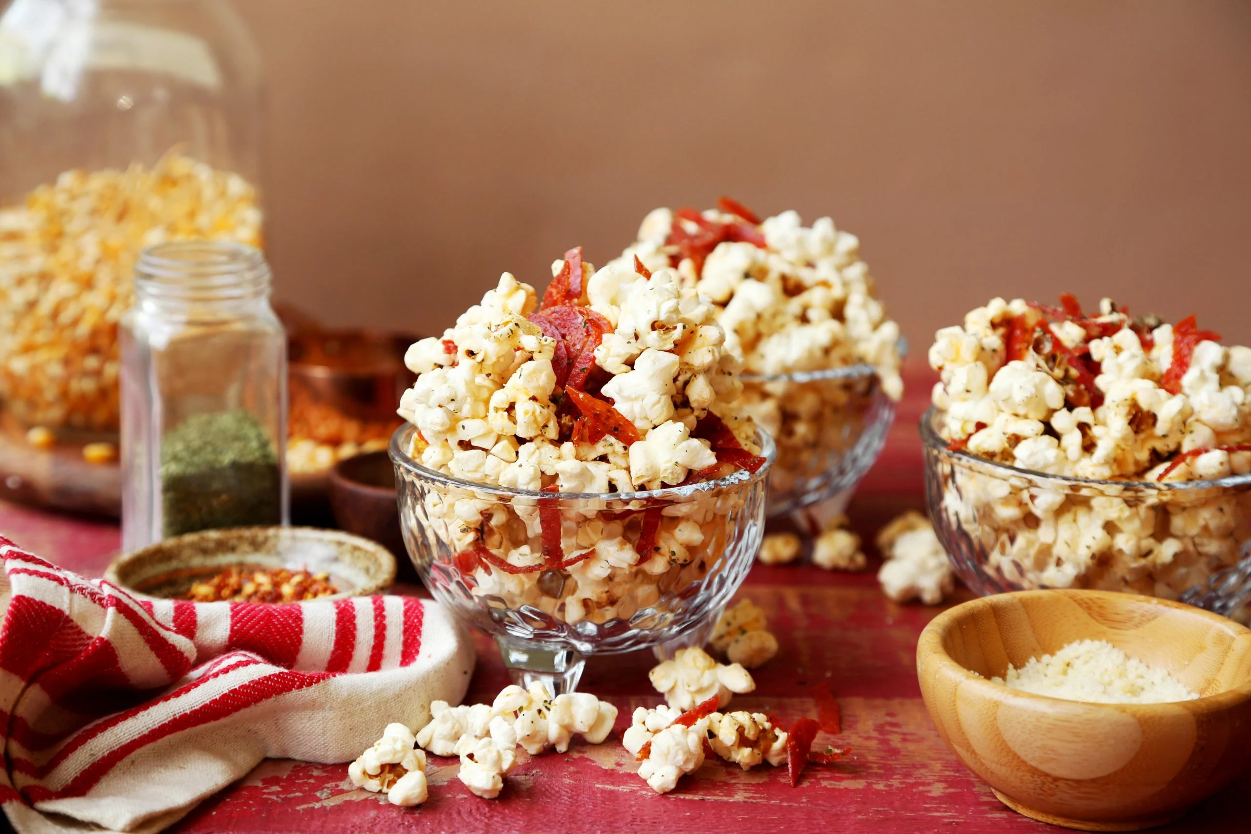 Pop-corn au pepperoni et à la pizza