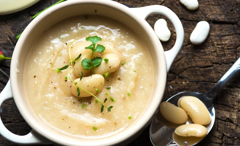 Soupe aux haricots blancs