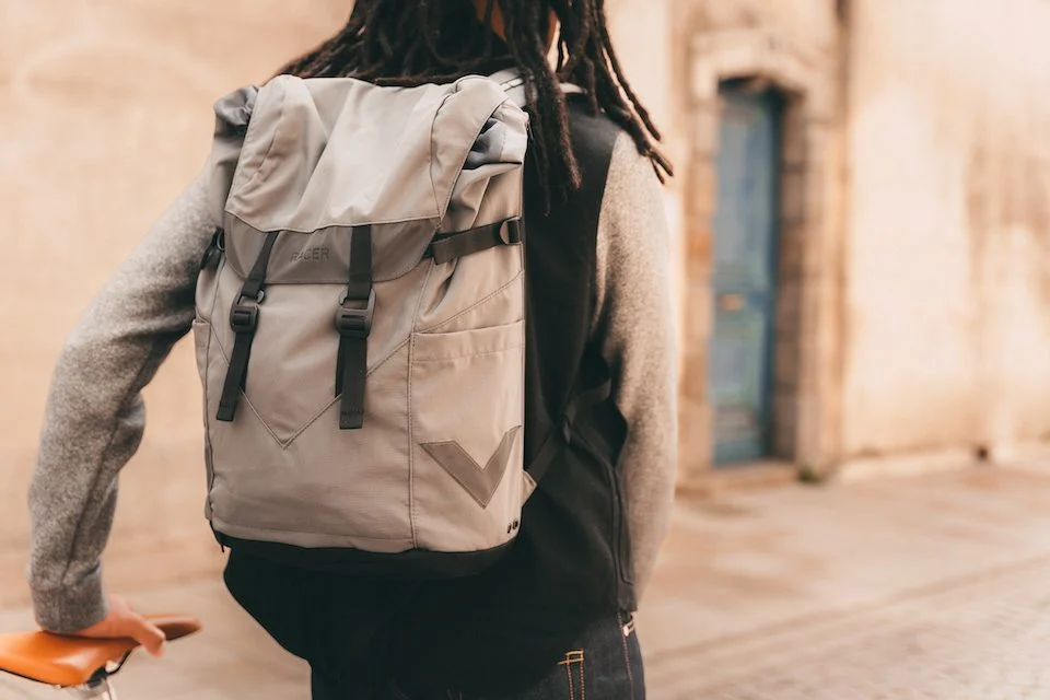 Porter un sac à dos