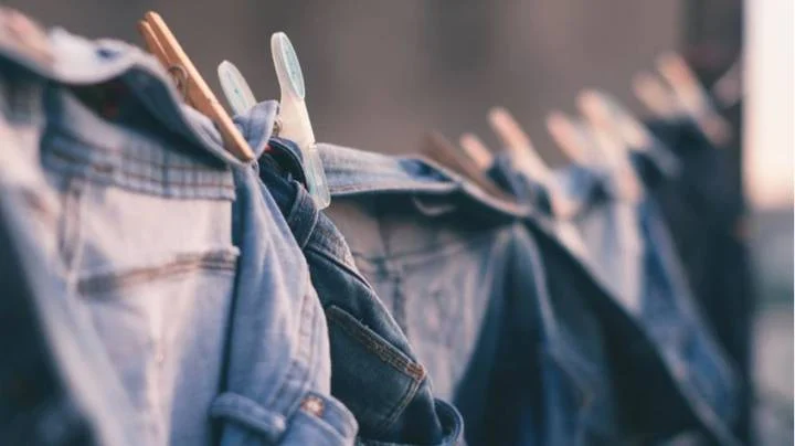 Laver rarement les jeans