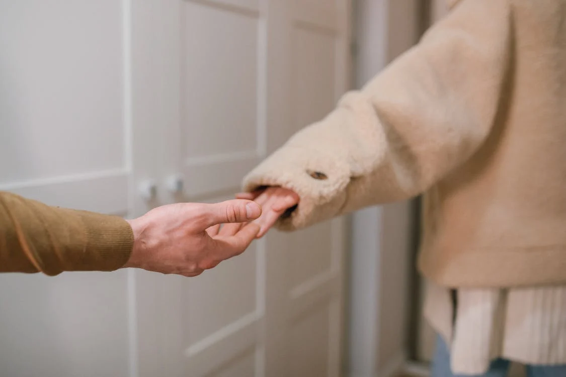 Les avantages qu'elles retirent du mariage peuvent être moindres que ceux que les hommes retirent du mariage