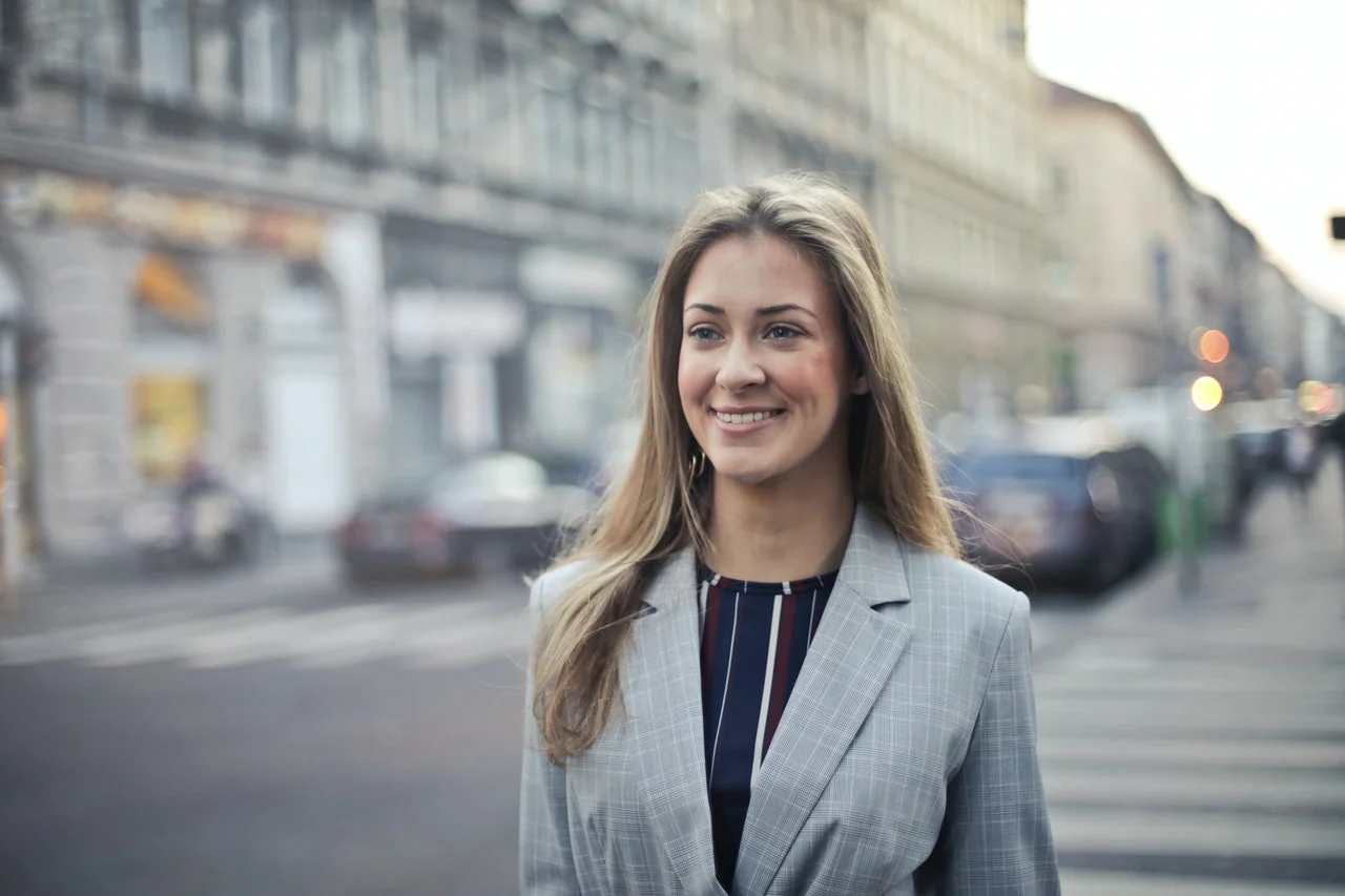 Une carrière satisfaisante est plus tentante pour les femmes que le rôle de femme au foyer.