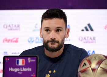 Hugo Lloris quitte l’Equipe de France, les supporters s’interrogent sur le mystérieux timing après le chaos à la FFF