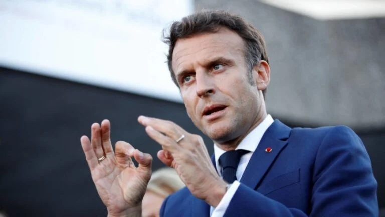 FRANCE-POLITICS-HEALTH-SOCIAL-HOSPITAL