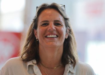 PHOTO – Laure Manaudou au restaurant avec sa fille, l’adorable cliché de son “ado”