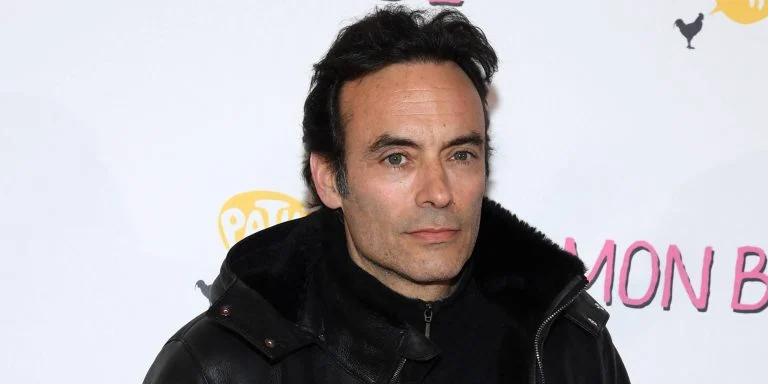 Anthony-Delon-remercie-son-frere-Alain-Fabien-d-avoir-fait-tomber-le-masque-d-Anouchka